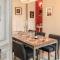 Stunning Home In Pont Saint Esprit With Kitchen - Пон-Сент-Еспрі