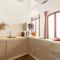 Cozy Apartment In Sevilla With Kitchen