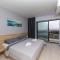 4 Bedroom Stunning Home In Kastel Stari