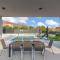 4 Bedroom Stunning Home In Kastel Stari