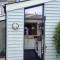 Stylish Boatwright Cottage moments from beach by Whitstable-Holidays