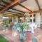 VILLA PEMOLA a Luxury Farmhouse with Garden and bikes in Lucca Town