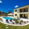 Awesome Home In Mucici With House A Panoramic View - Mučići