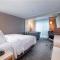 Courtyard by Marriott Toledo West - Toledo