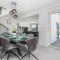 Stunning Home In Donji Prolozac