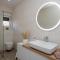 Stunning Home In Donji Prolozac