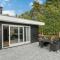 Beautiful Home In Aakirkeby With Wifi - Vester Sømarken