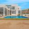 Ascot Bay, Premium 5BR Lagoon Beach House & Pool in Tawila, El Gouna - 赫尔格达