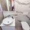 6 Bedroom Beautiful Home In Crikvenica