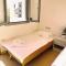 Radhima Seaside Apartment with Free Parking