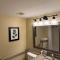 Country Inn & Suites by Radisson, Macedonia, OH