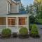 Luxury 4 bedroom house in Pocono Mountains in Golf course Near Lake