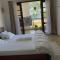 Cozy 2-bedroom beachfront villa-Lamera