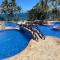 Cozy 2-bedroom beachfront villa-Lamera
