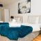 Birmingham City Centre Beautiful Apartment Walking Distance to Bullring Shopping Centre Private Parking