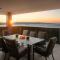 Malibu Imperial Seafront Apartments