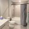 Boardman Ridge Penthouse Close to Town