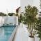 Zenzen Pool Villa - Csiangmaj