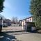 Osvaldo - parcheggio e giardino privato
