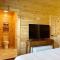 Modern Cabin w Indoor Pool MTN View Game Room