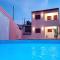 Duplex com 2 quartos com piscina e estacionamento - Aracati