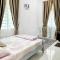 RJ Prima (UMT, UniSZA, Spacious, Beach + Netflix)