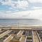 Beach Front 2Bed Sea View & Parking