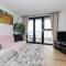 Beach Front 2Bed Sea View & Parking