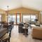 Sugar Beach Villa 3004 Luxury Beachfront Condo