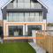 Shemara - Bracklesham Bay