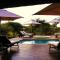 Buffalo Thorn Lodge