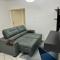 APARTAMENTO AMPLO COMPLETO (SUITE/QUARTO)