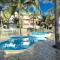 Crystal Beach, vue mer, accès direct plage et piscine, clim