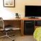 Comfort Inn & Suites Charleston Airport Convention Center