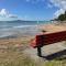 family friendly 3BR flat - 3min walk to the beach - self contained - Auckland