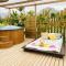 Bernegal MADAY HOT TUB CLIMATIZADO PISCINA Y JARDIN - Buzanada