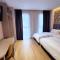StarLight Hotel