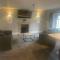 Immaculate 2-Bed Apartment above Village Pub - Buxton