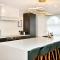 Pass the Keys Beautiful 2 Bed Apartment with Parking in the Bay - 卡迪夫
