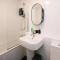 Pass the Keys Cosy 2 Bed Apartment with Parking - 卡迪夫