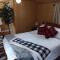 Fireside - Waterfront Resort Style Executive Cottage - Kawartha Lakes