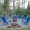 Waterfront Muskoka Cottage with Hot Tub & Game Room - Bracebridge