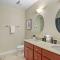 Splendid 4BR Apt close to Bars & Restaurants - Damen 1R