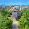 Tree House 38