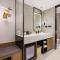 Dalian Airport Yingke Road Atour Hotel