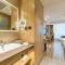 Atour Hotel Hefei South Railway Station