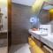 Atour Hotel Chongqing Jiangbei International Airport Huixing Light Rail Station