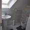 Beaney View House - Modern, Comfortable Spacious 4 Bedrooms Ensuites House with Free Wifi and Parkings