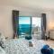 FRONTLINE VILLA 25, Modern Coastal Design with Amazing Views - 卡列罗港
