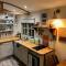 Mountbatten Shepherds hut & Buckhurst Shepherds hut